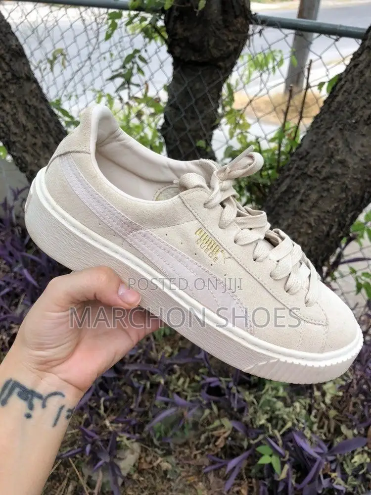 Puma Suede Platform – Light Beige (Women)