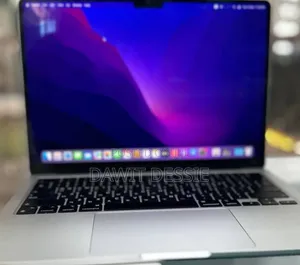 New Laptop Apple MacBook Air 2022 M2 8GB Apple M2 SSD 256GB