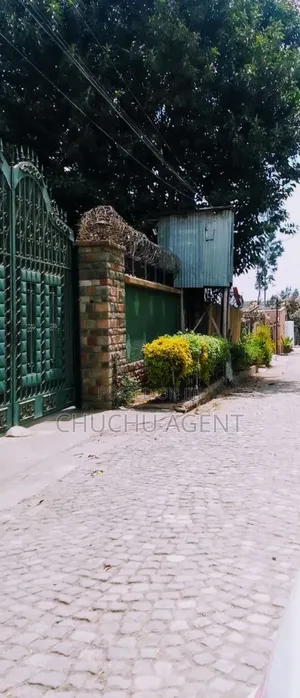 7bdrm House in Bole for sale