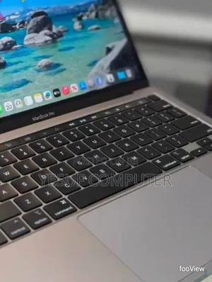 New Laptop Apple MacBook Pro 2020 M1 8GB Apple M1 SSD 512GB