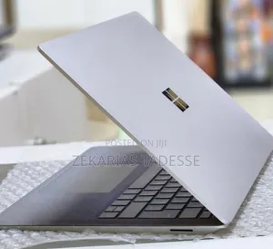 New Laptop Microsoft Surface 8GB Intel Core I5 SSD 512GB