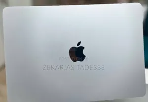 Photo - New Laptop Apple MacBook Air 2023 M2 8GB Apple M2 SSD 256GB