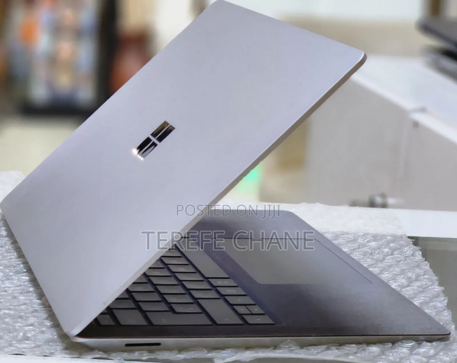New Laptop Microsoft Surface 8GB Intel Core I5 SSD 512GB