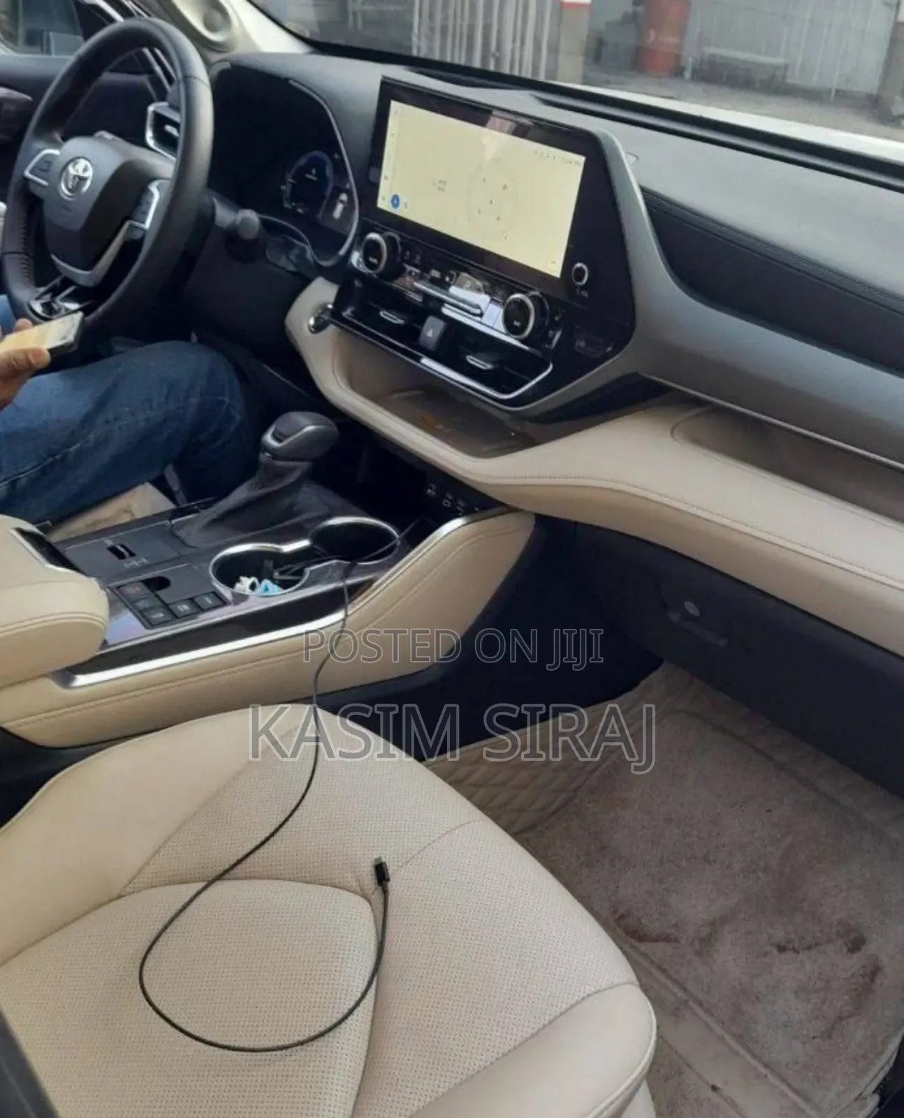 Toyota Highlander Hybrid 2023 White