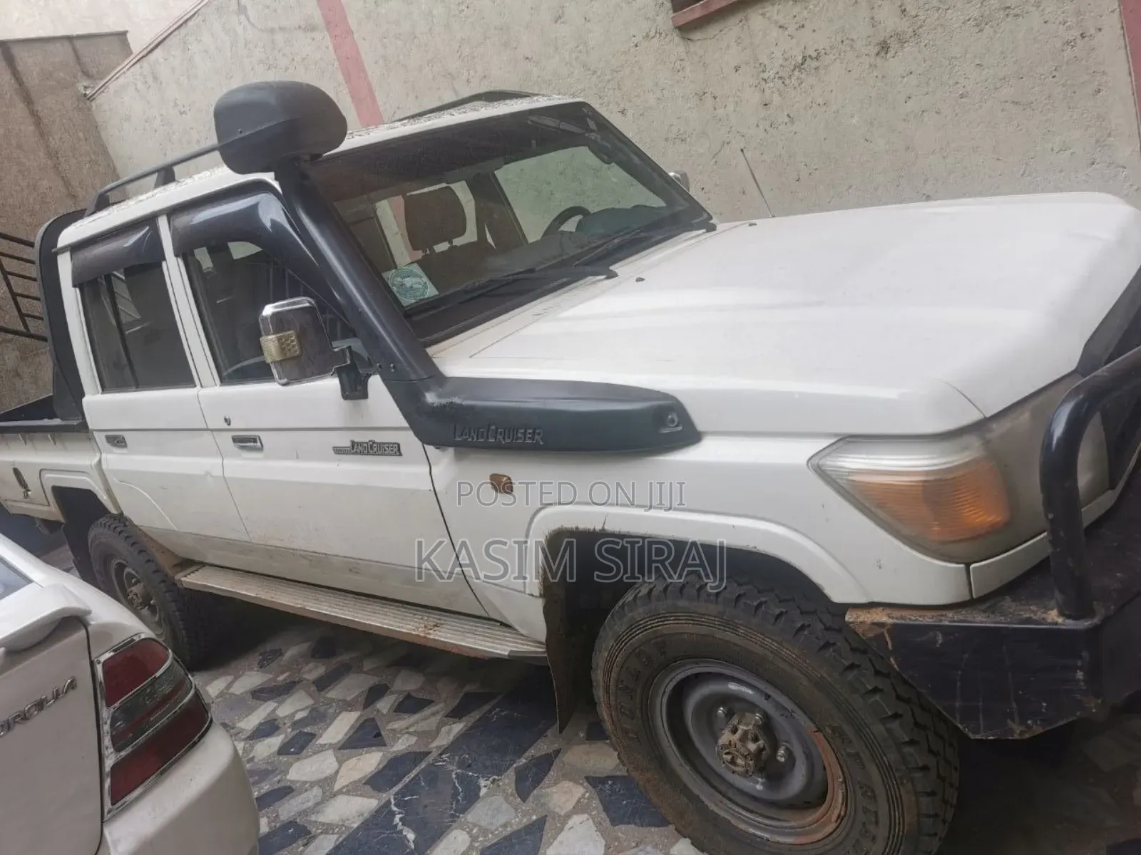 Toyota Hilux Revo Double Cab Deisel 2.4 AWD 2018 White