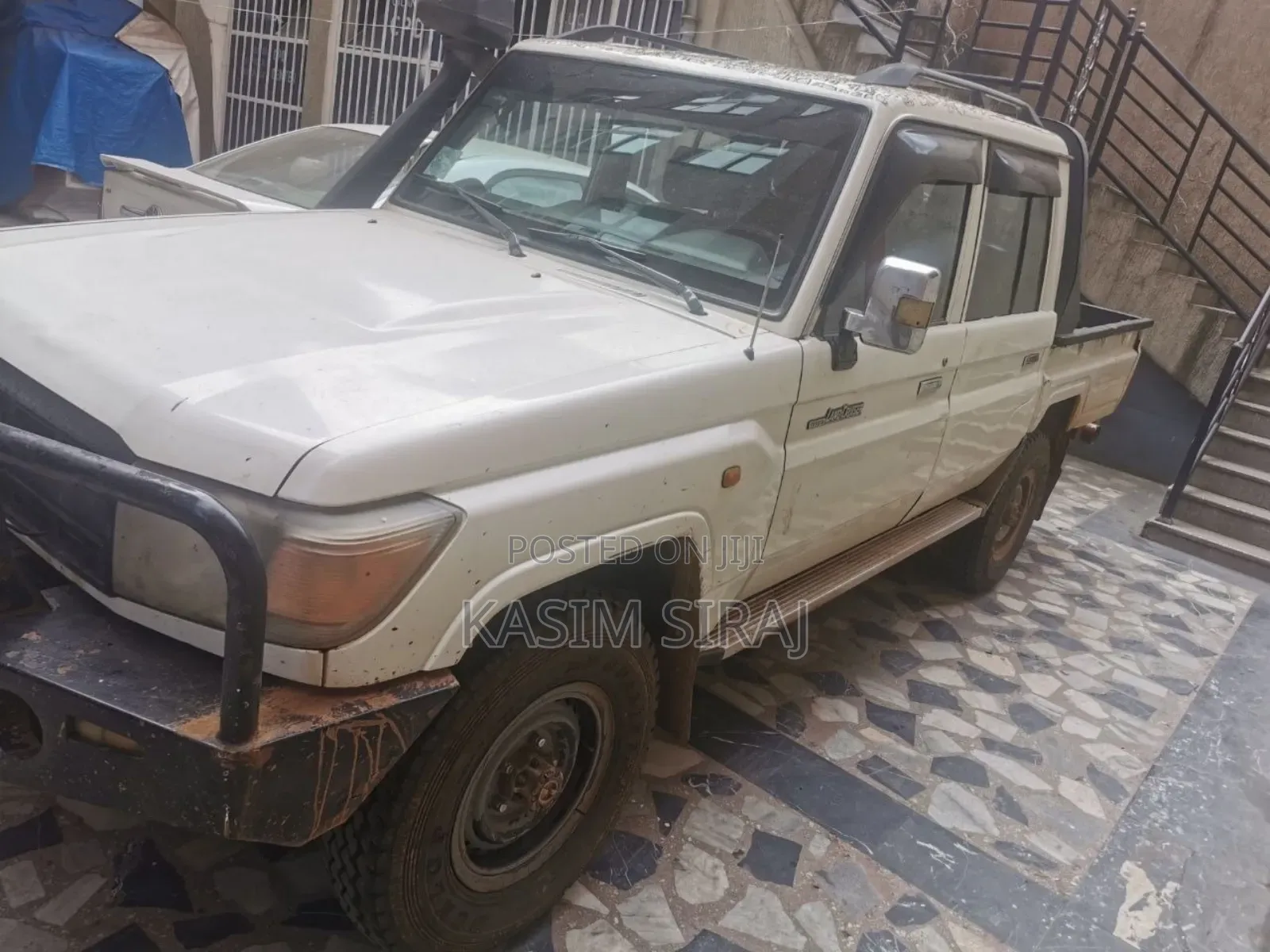 Toyota Hilux Revo Double Cab Deisel 2.4 AWD 2018 White
