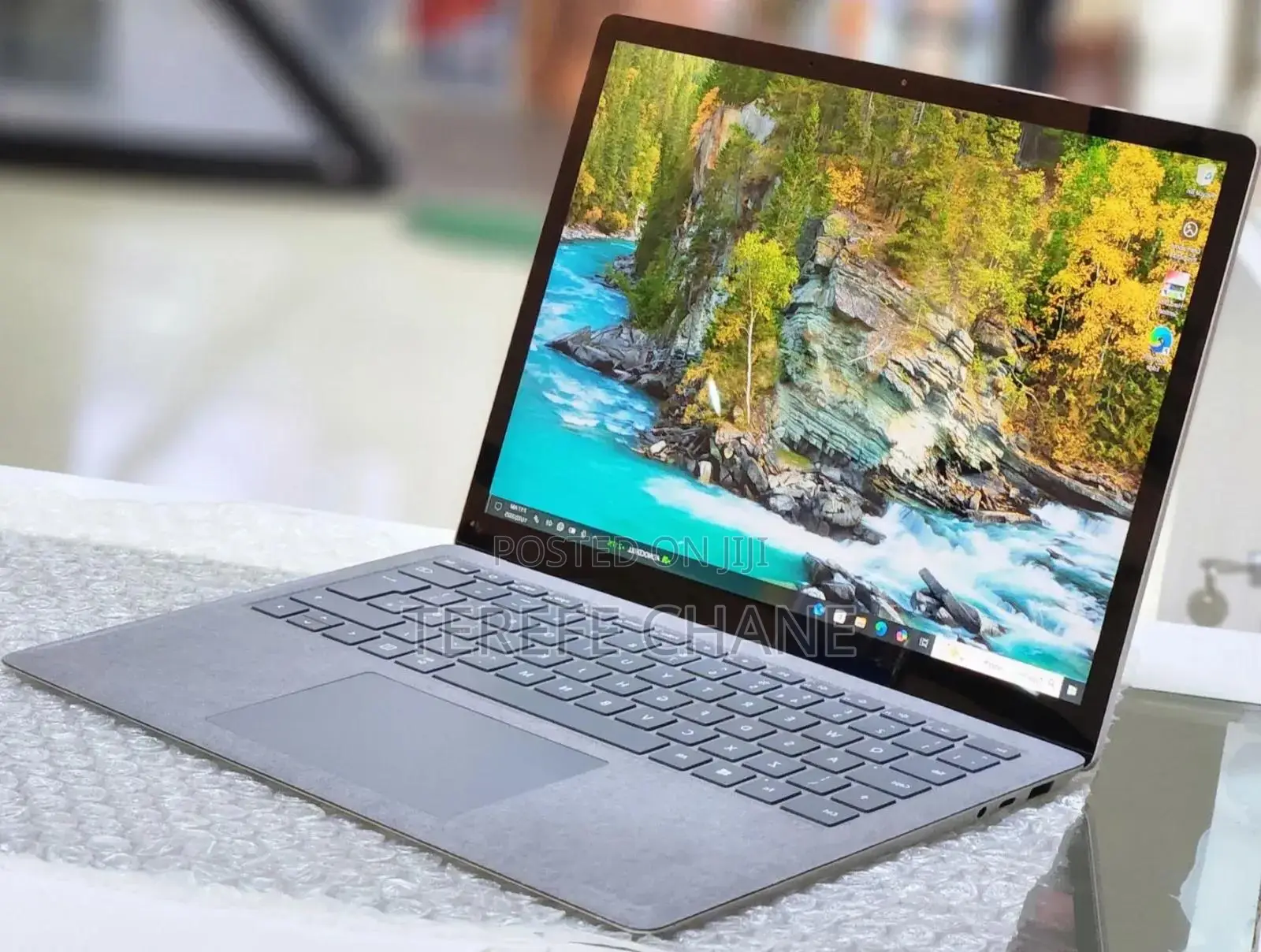 New Laptop Microsoft Surface Book 3 16GB Intel Core I7 SSD 512GB