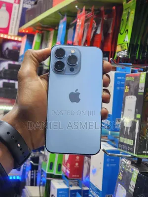 Photo - Apple iPhone 13 Pro 128 GB Gray