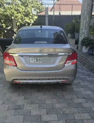 Suzuki Dzire 2022 Silver