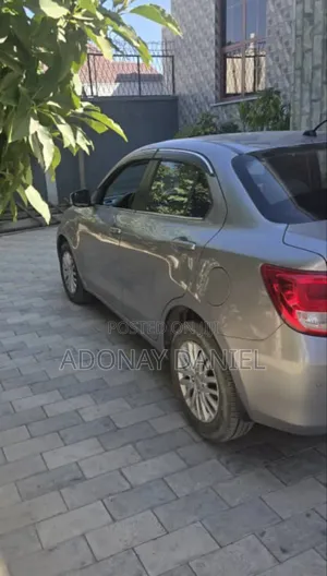 Suzuki Dzire 2022 Silver