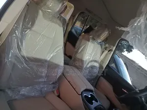 New Toyota Land Cruiser LC300 2025 White