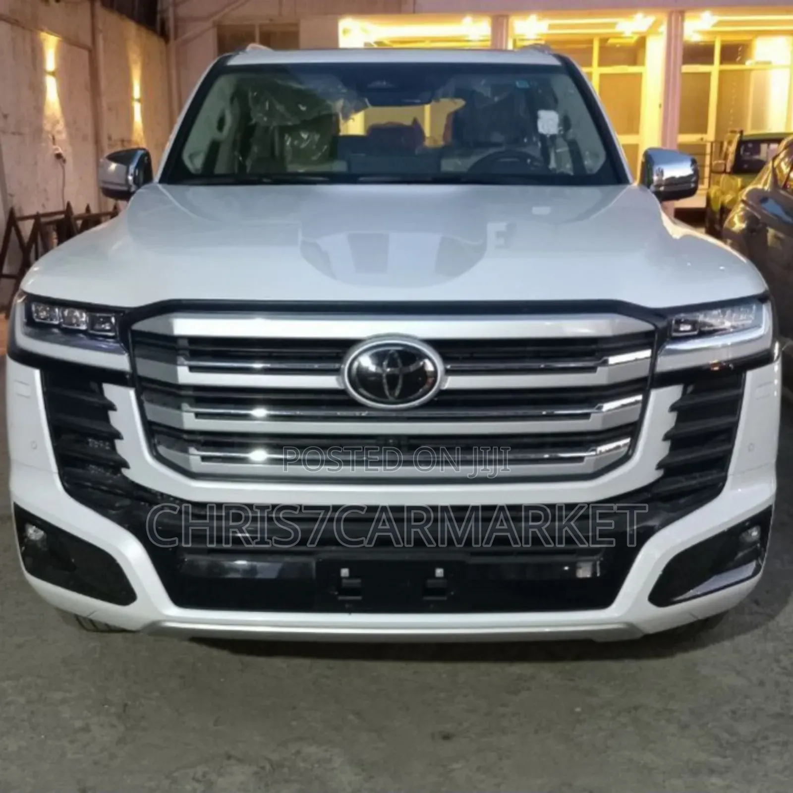 New Toyota Land Cruiser LC300 2025 White