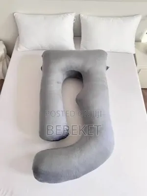 Photo - Pregnancy Pillow