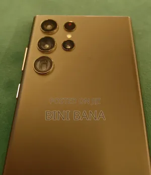 Photo - Samsung Galaxy S22 Ultra 256 GB Black