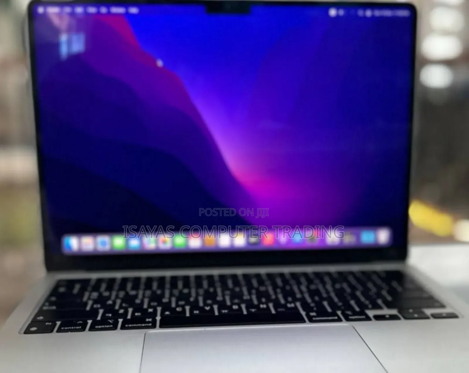 New Laptop Apple MacBook Air 2022 M2 8GB SSD 256GB