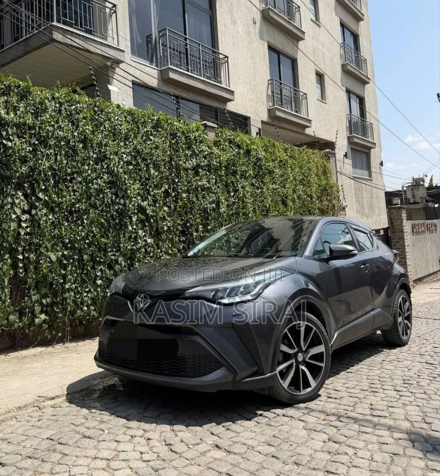 Toyota C-HR Limited 2021 Gray