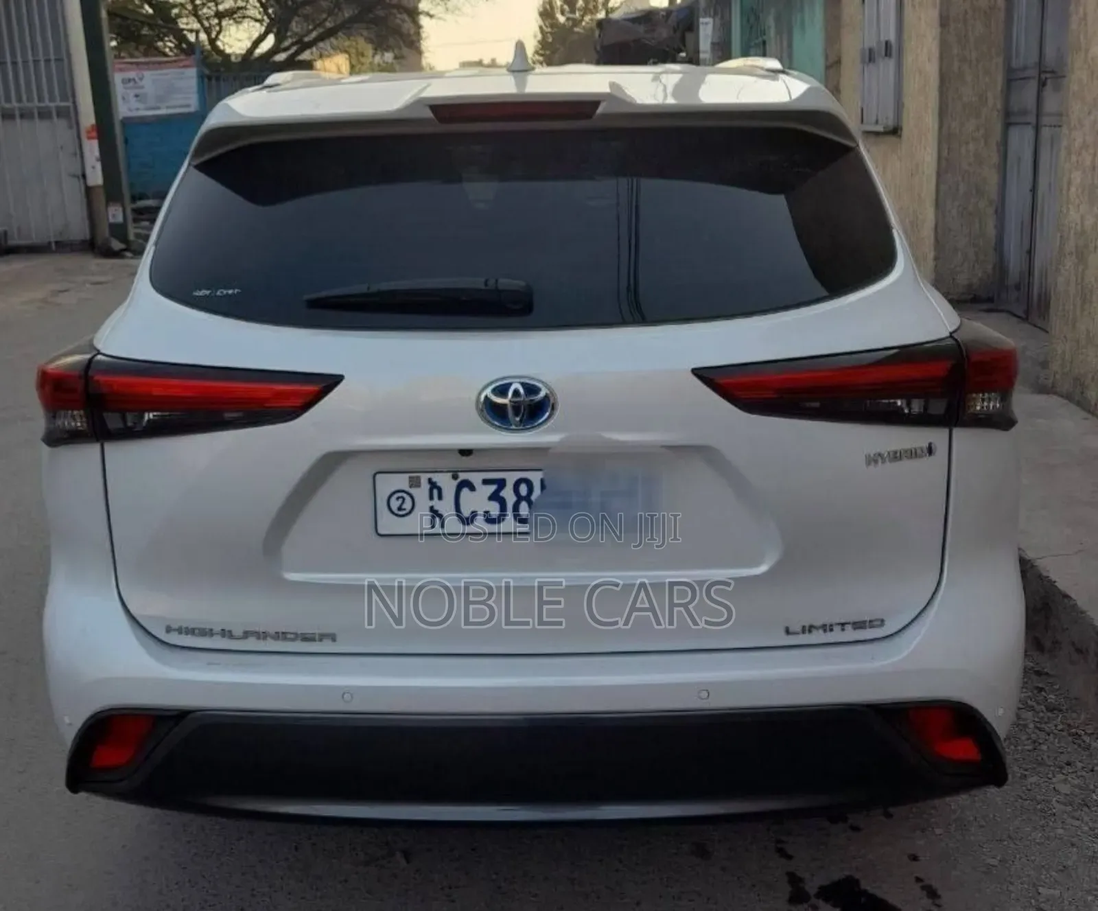 Toyota Highlander Hybrid 2023 Ivory