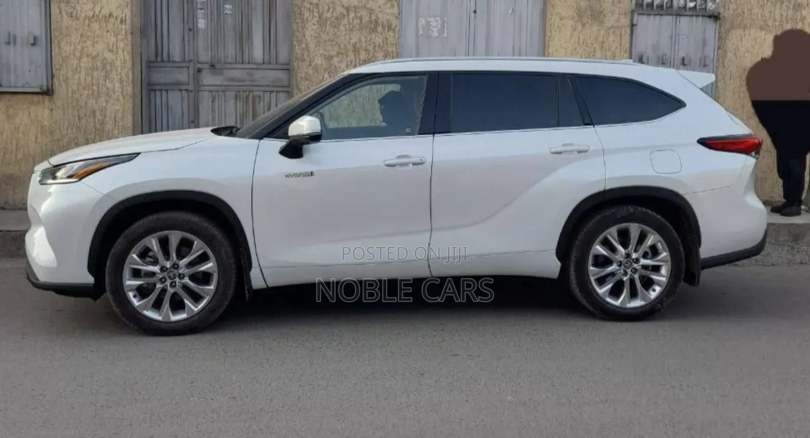 Toyota Highlander Hybrid 2023 Ivory