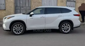 Toyota Highlander Hybrid 2023 Ivory