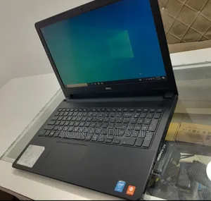 Photo - Laptop Dell Vostro V13 4GB Intel Core I5 HDD 500GB