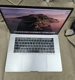 New Laptop Apple MacBook Pro 2019 16GB Intel Core I9 SSD 512GB