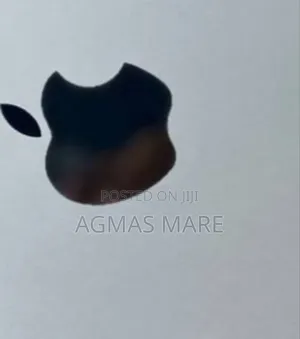 Photo - New Laptop Apple MacBook Air 2022 M2 8GB Apple M2 SSD 256GB