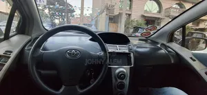 Toyota Yaris 2006 Gray