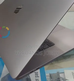 New Laptop Apple MacBook Pro 2019 32GB Intel Core I9 SSD 1T