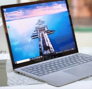 New Laptop Microsoft Surface 8GB Intel Core I5 SSD 512GB