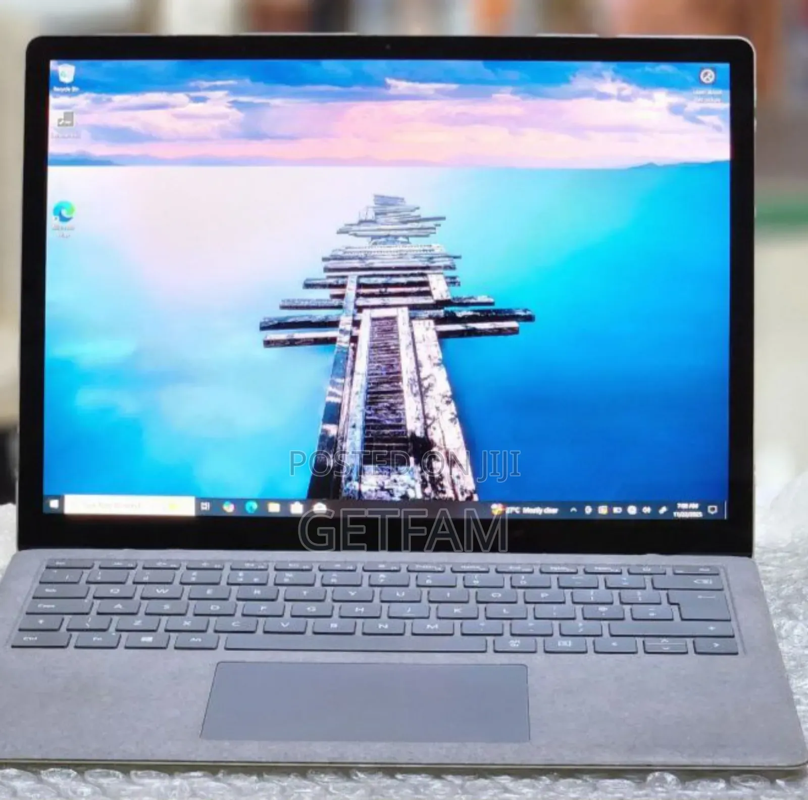 New Laptop Microsoft Surface 8GB Intel Core I5 SSD 512GB