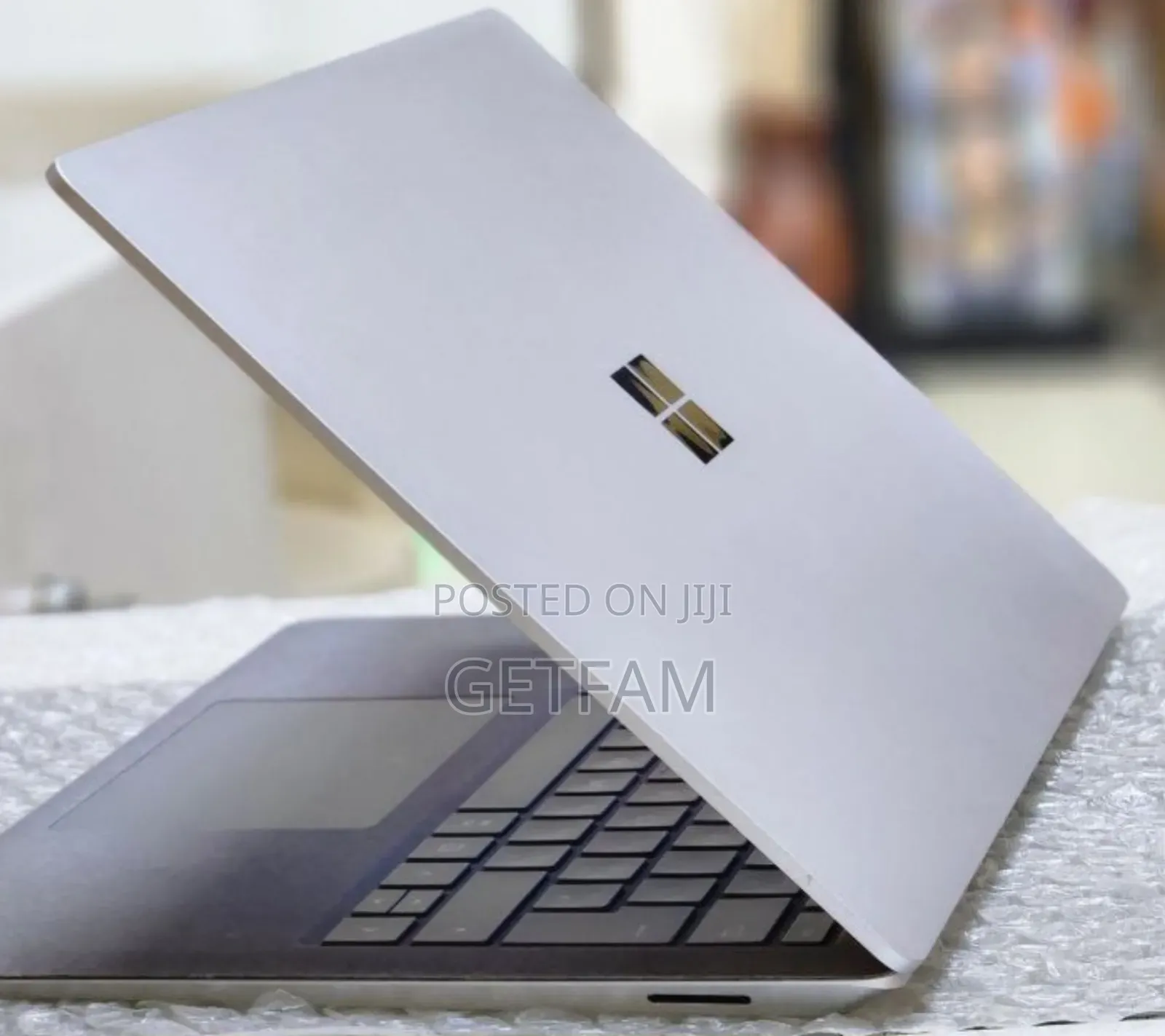 New Laptop Microsoft Surface 8GB Intel Core I5 SSD 512GB