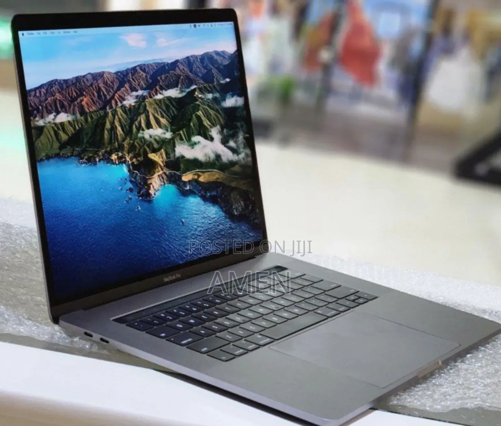 New Laptop Apple MacBook Pro 2017 16GB Intel Core I7 SSD 512GB