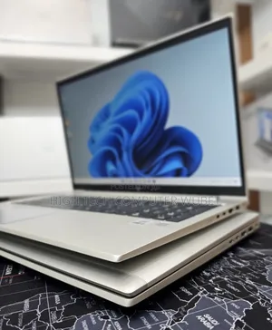 Photo - New Laptop HP Pavilion 15 16GB Intel Core I5 SSD 512GB