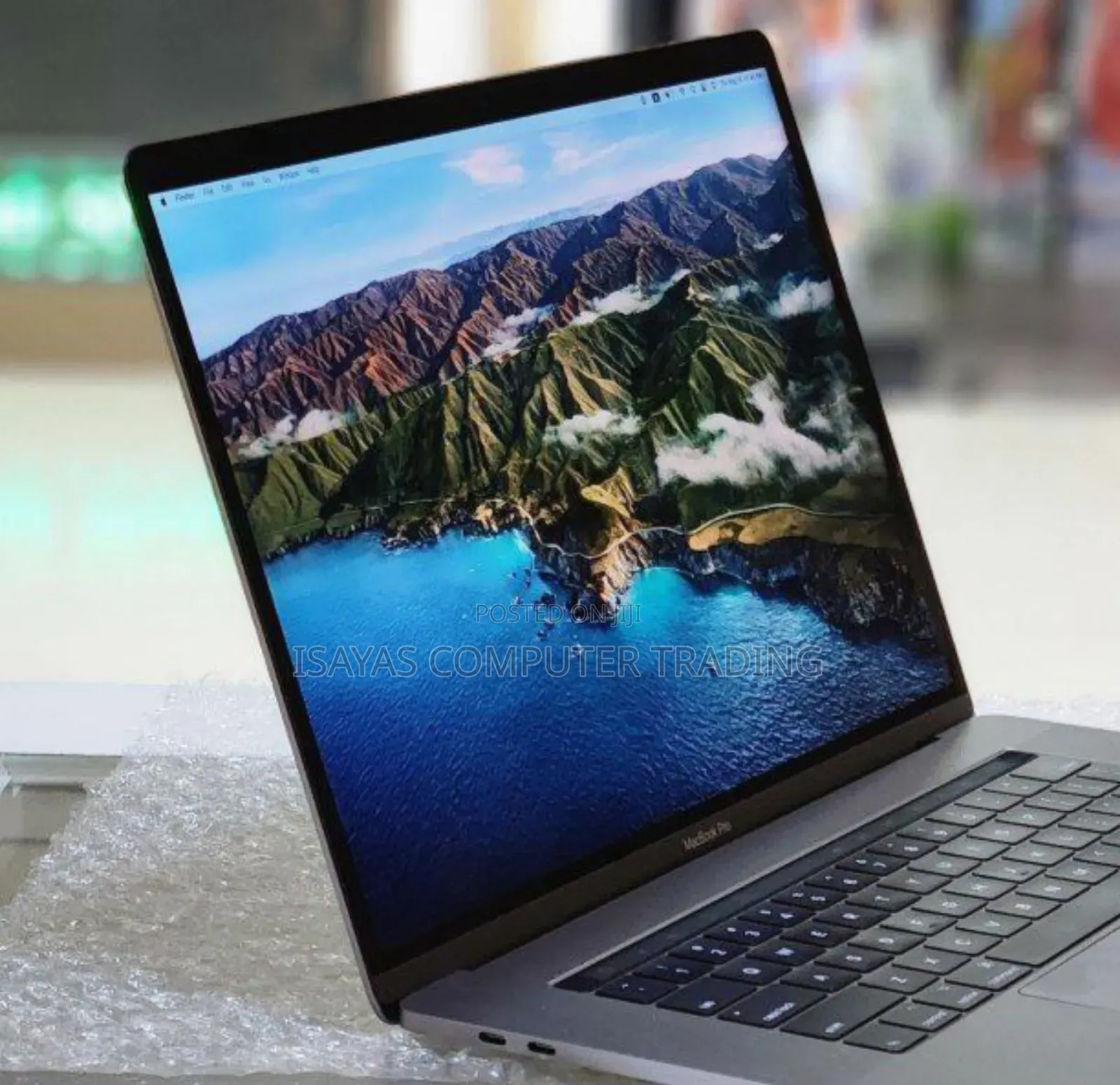 New Laptop Apple MacBook 2017 16GB Intel Core I7 SSD 512GB