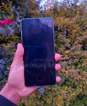 Photo - New Samsung Galaxy S10 128 GB