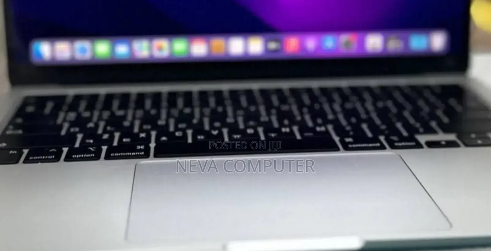 New Laptop Apple MacBook Air 2022 M2 8GB Apple M2 SSD 256GB