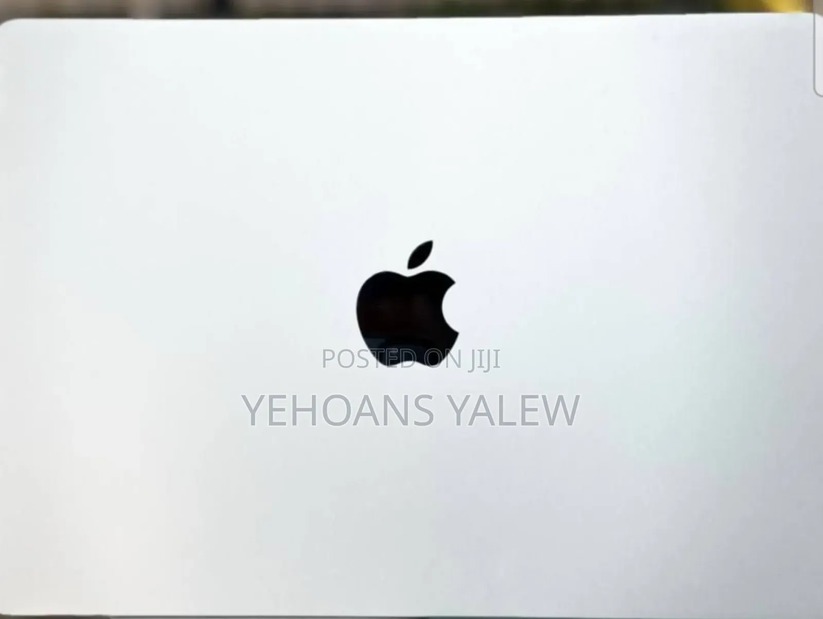 New Laptop Apple MacBook Air 2022 M2 8GB Apple M2 SSD 256GB