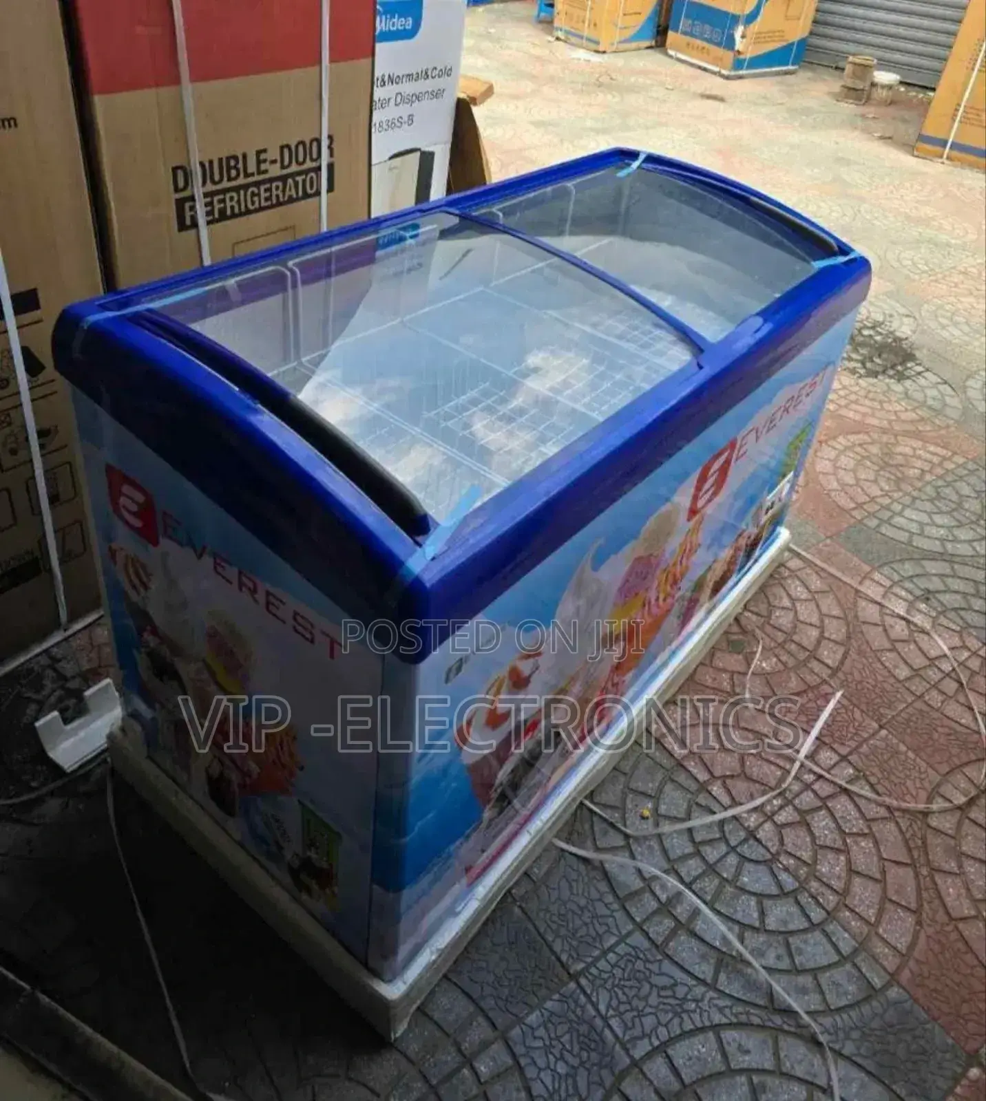 Severest Display 500 Chest Freezer Ice Cream