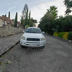 Toyota RAV4 2006 White
