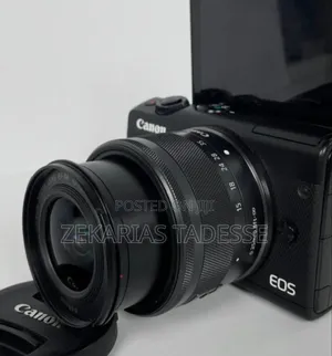 Photo - Canon M100