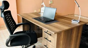 Photo - Office Chair and 120cm Table
