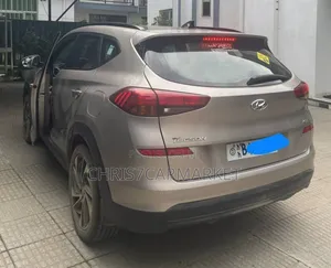Hyundai Tucson SE FWD 2020 Gold