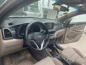 Hyundai Tucson SE FWD 2020 Gold