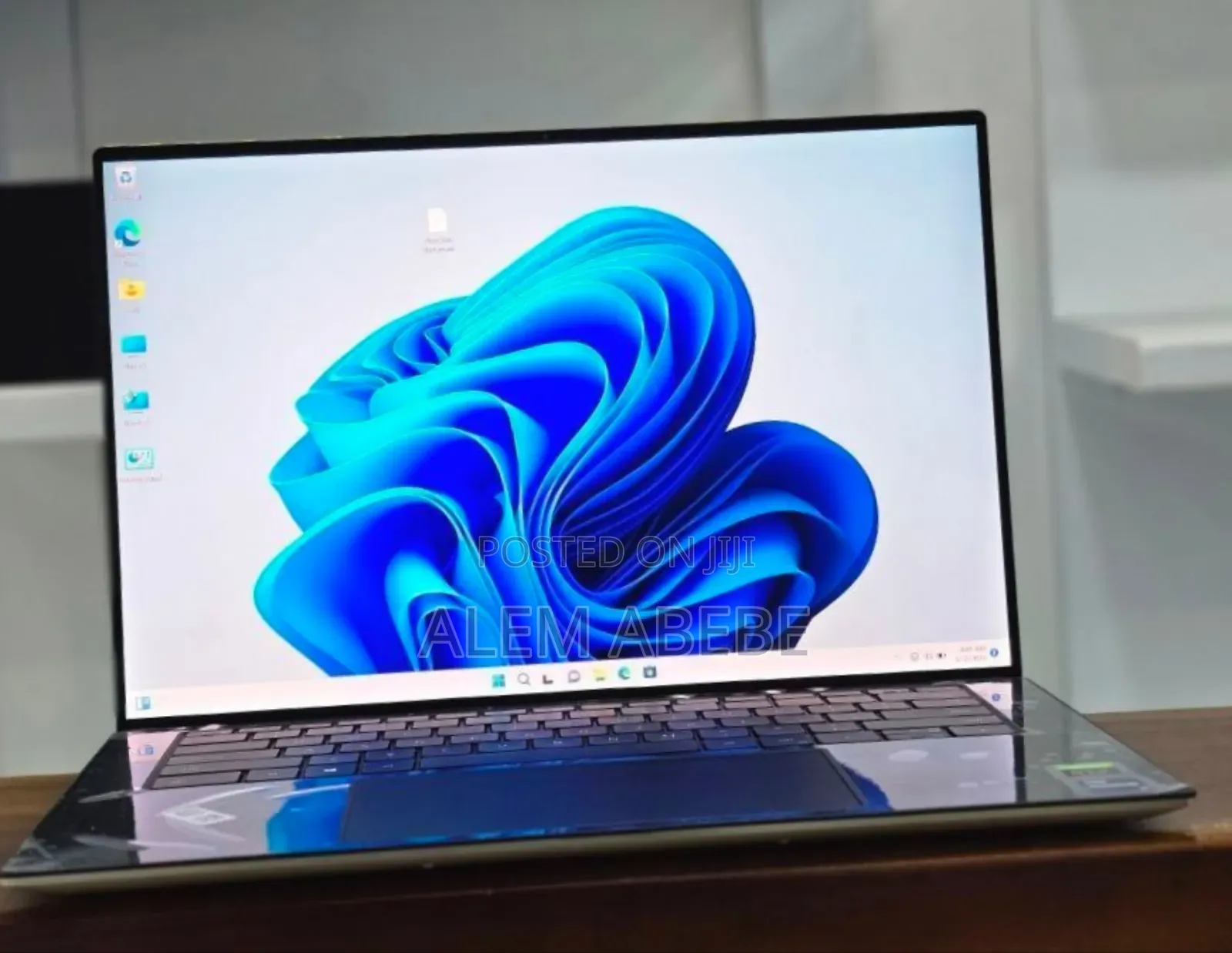 New Laptop Dell XPS 15 32GB Intel Core I9 SSD 1T