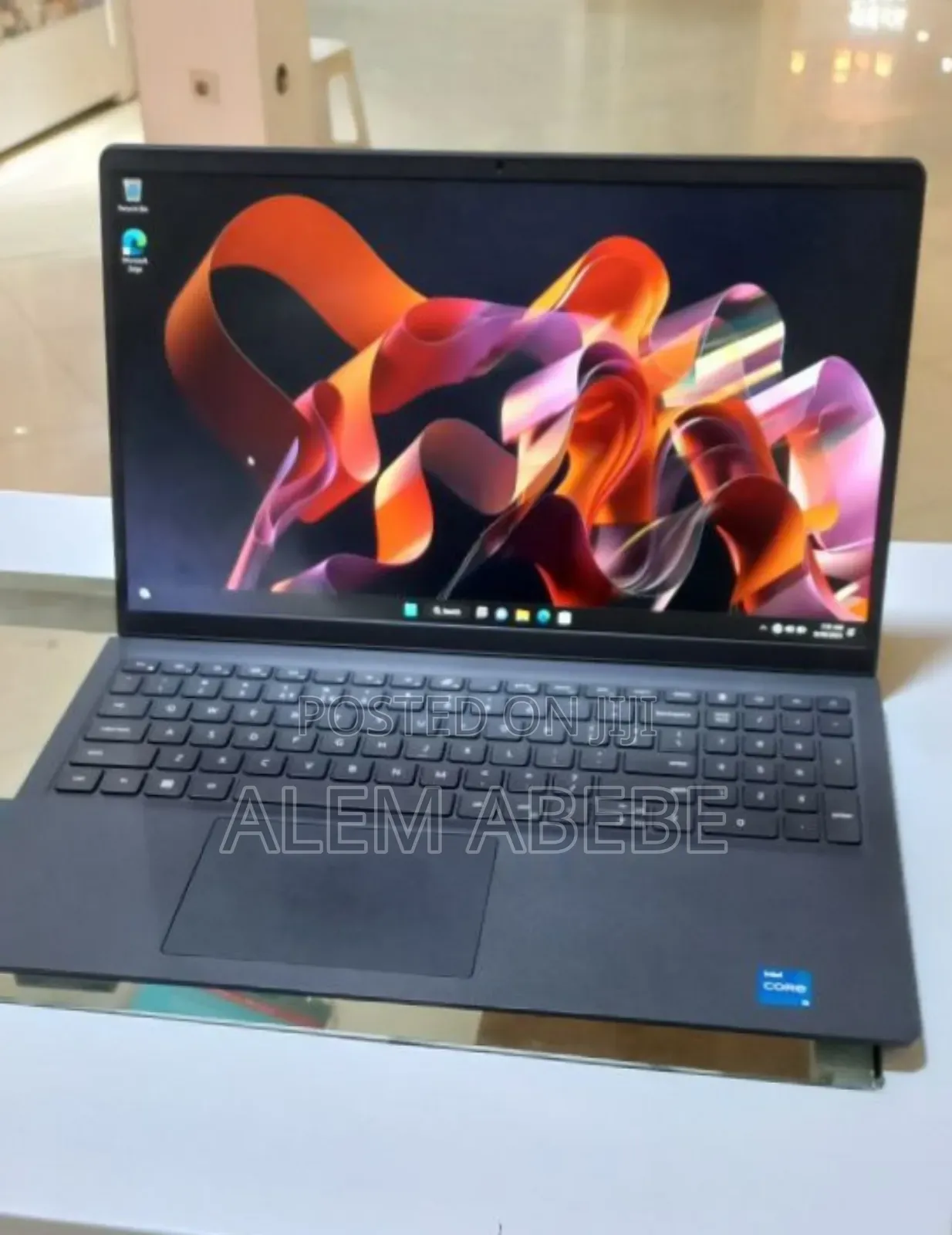 New Laptop Dell Vostro 3520 16GB Intel Core I5 SSD 512GB