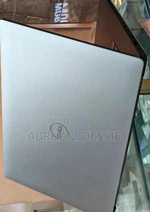 New Laptop Dell Precision 5540 16GB Intel Core I7 SSD 512GB