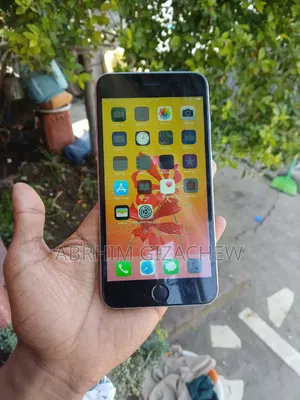 Photo - Apple iPhone 6s 16 GB White