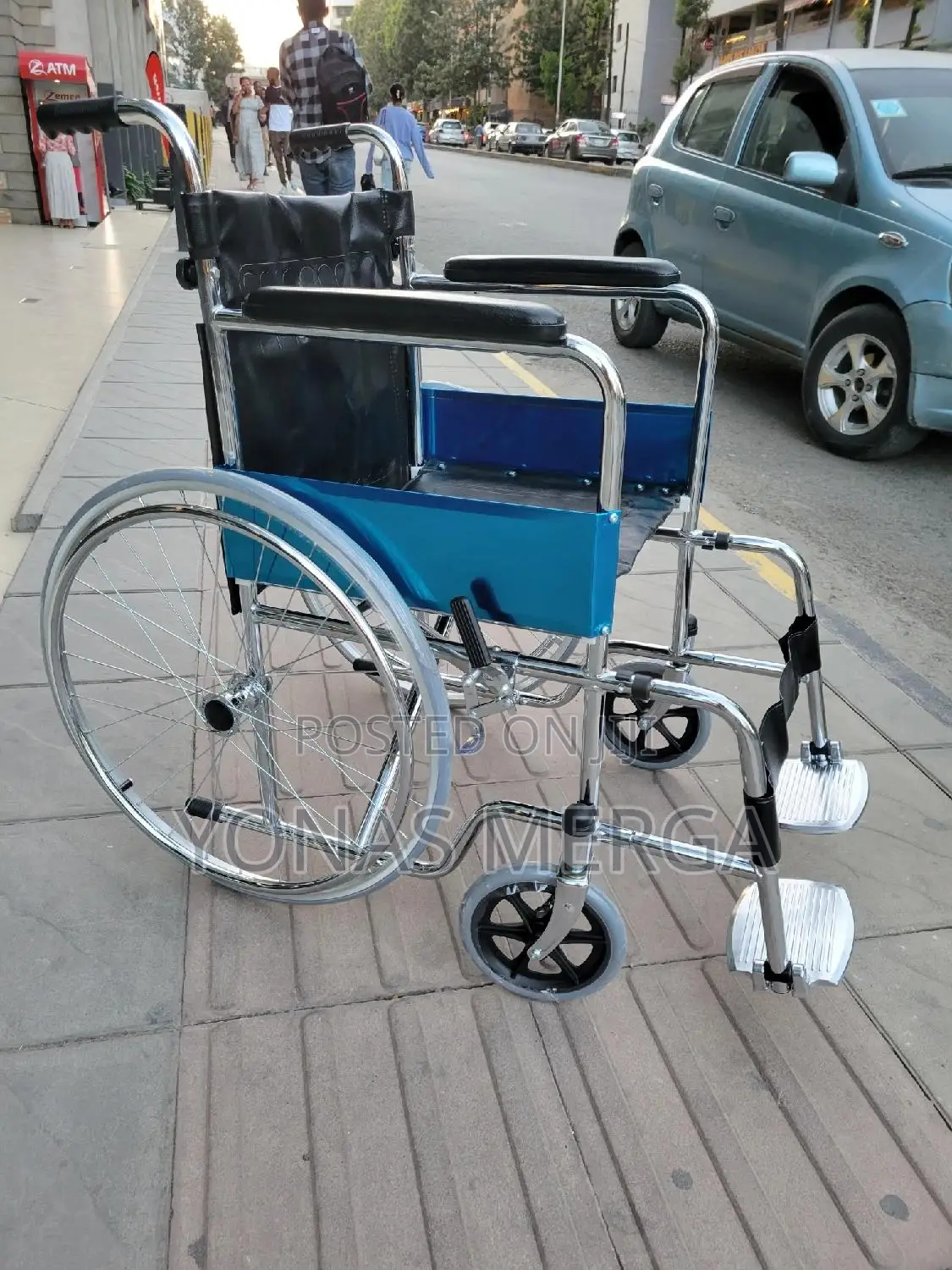 Self - Propelled Lightweight Folding Wheelchair Amw046bf Fast Delivery