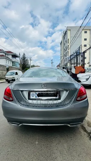 Mercedes-Benz C180 2015 Gray
