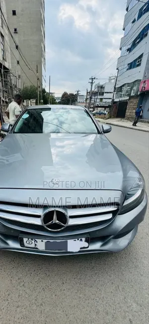 Mercedes-Benz C180 2015 Gray